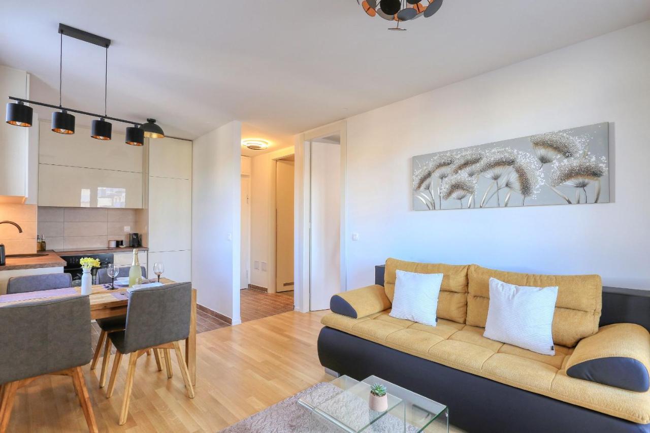 Barbara Apartment Zadar Bagian luar foto