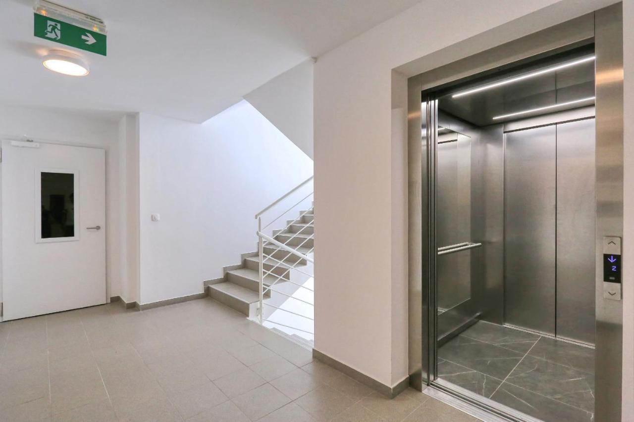 Barbara Apartment Zadar Bagian luar foto